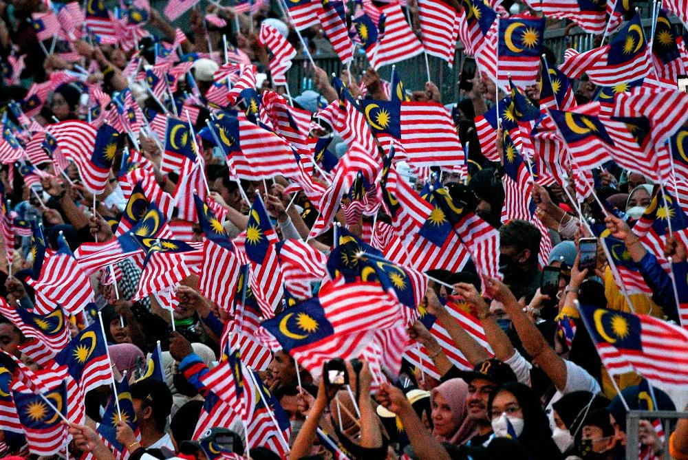 Beza Hari Malaysia Dan Hari Kemerdekaan